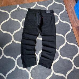 Black Levi’s 541 Jeans